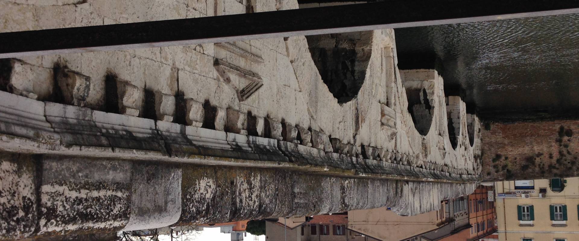 Tiberius' Bridge foto di Egjoni98